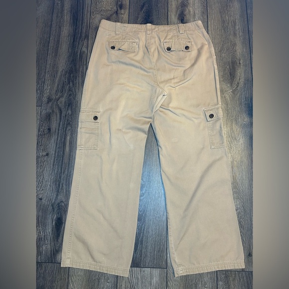 Dockers Women’s Cargo Pants Size 16 Khaki Beige Cotton Relaxed Fit - Picture 3 of 16